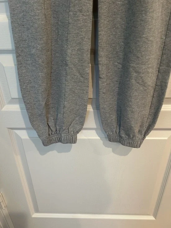 LOVE SHACK FANCY Gray Sweatpants with Pink Heart Accent / Size XS / - Picture 2 of 7